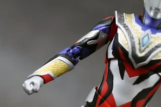 REVIEW SHFiguarts Ultraman Trigger Truth, Bandai