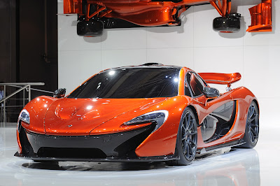 Mclaren P1 paris