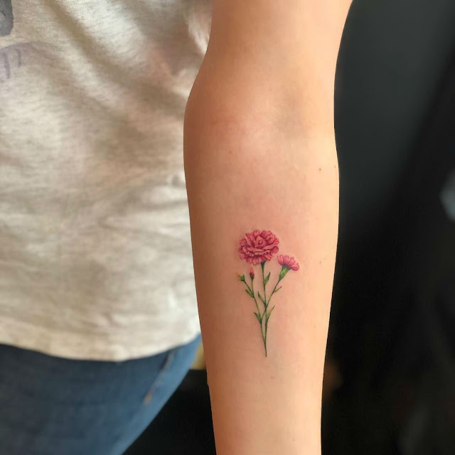 Tatuagens de flores para as mulheres