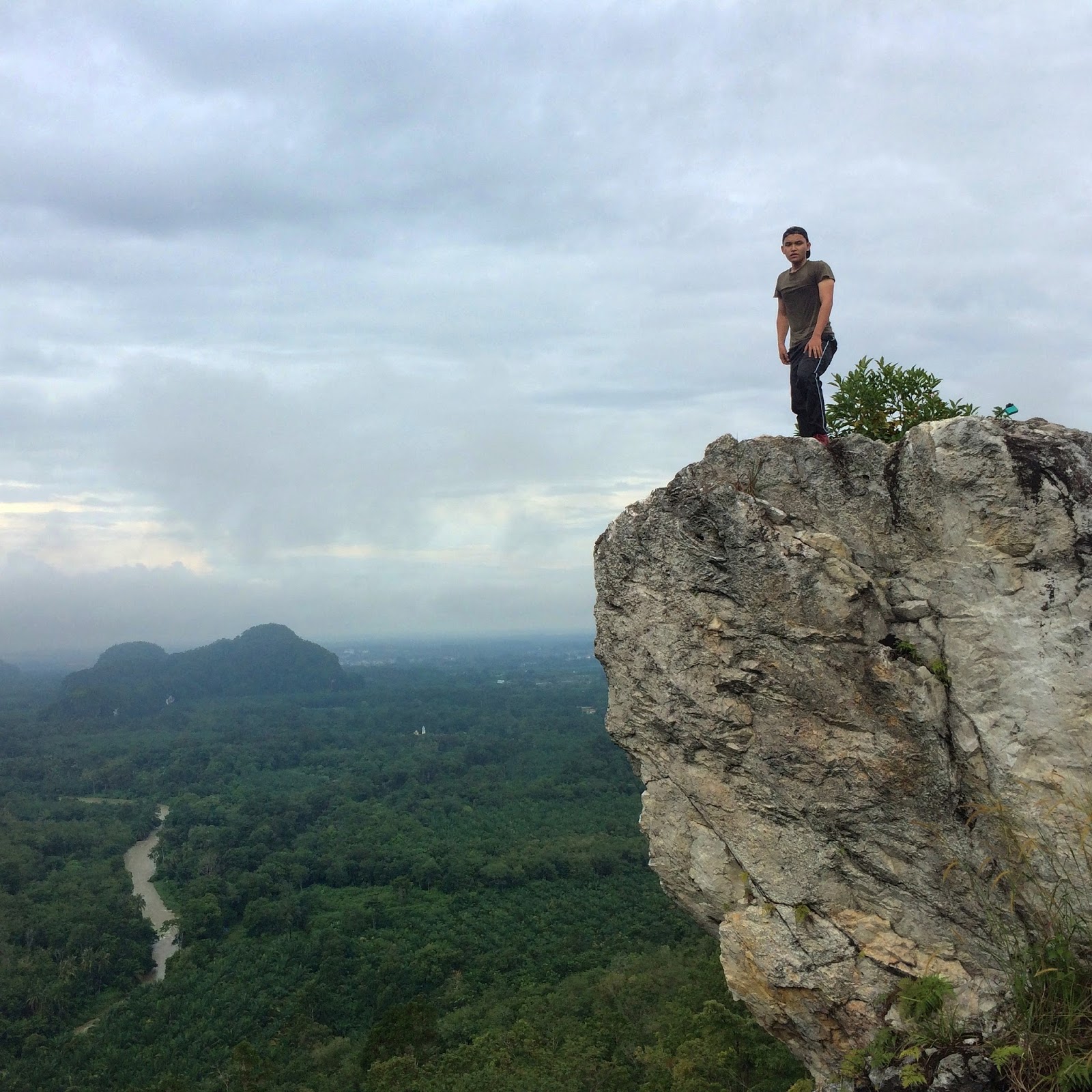 Bukit Batu  Putih  Gopeng Perak