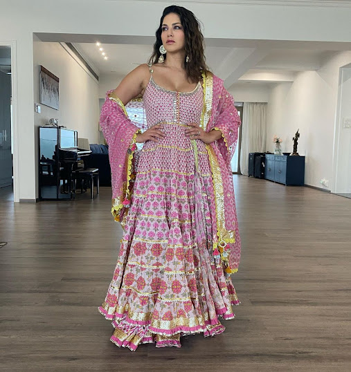 Sunny Leone - Movies, Biography, News, Age & Photos