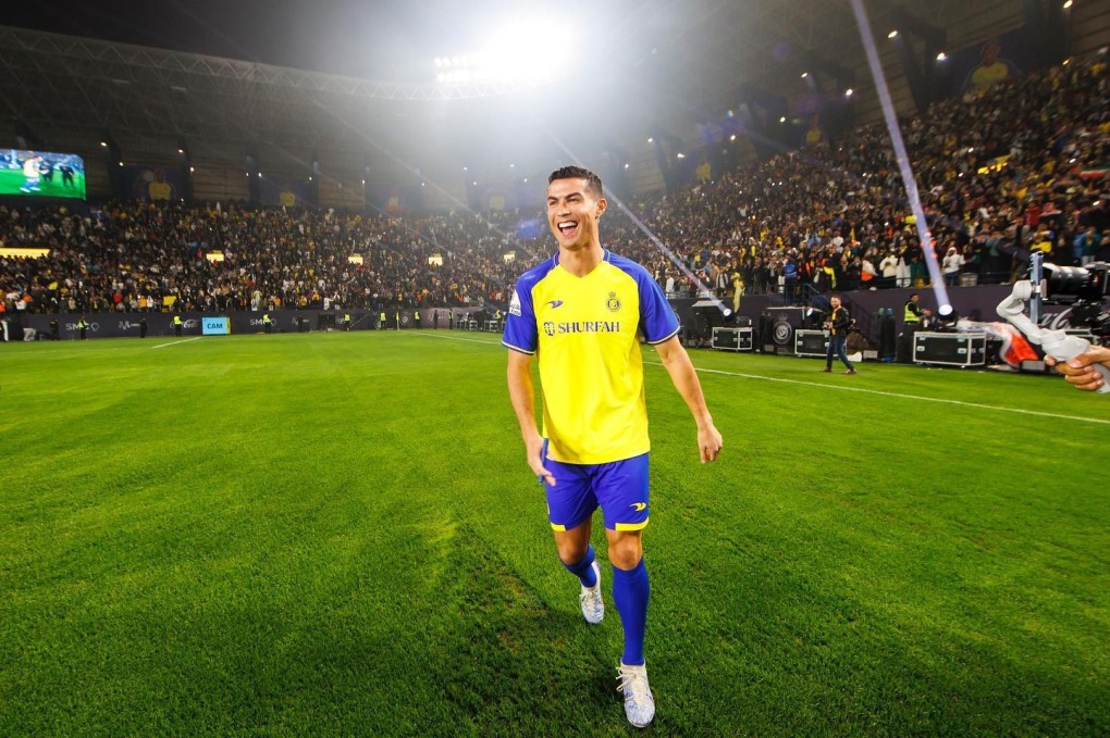 Ronaldo ra mắt CLB Al Nassr