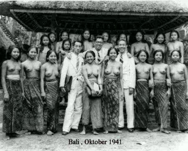 Bali Media Info: Kumpulan Foto Foto Kuno Pulau Bali