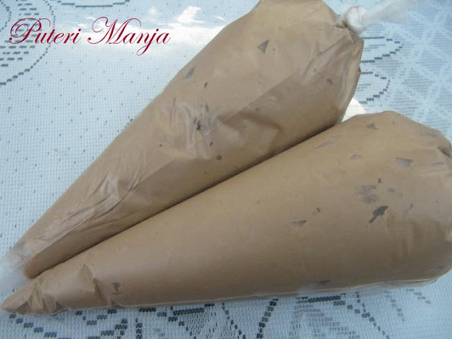 RASA-RASA SELERA PUTERI MANJA: CHOCOLATE MOUSSE FILLING 