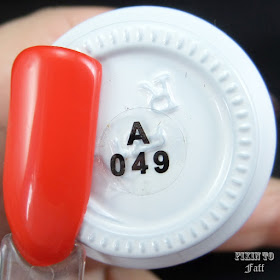 Swatch and review of Yichen UV Soak-Off Gel Polish A049 red.