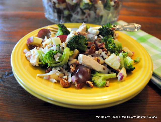 Chicken Broccoli-Fruit Salad at Miz Helen's Country Cottage
