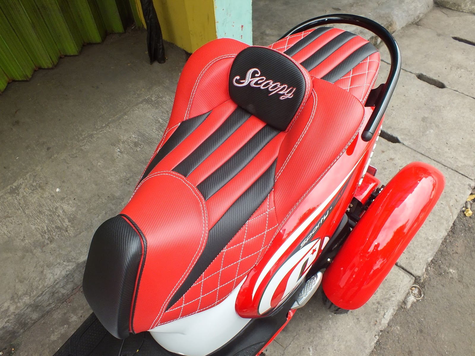 Modifikasi JOK MOTOR JOK MOTOR HONDA SCOOPY FI Model COBRA SCOOPY