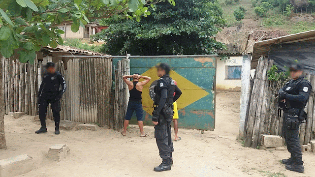 POLÍCIA MILITAR INTENSIFICA POLICIAMENTO COM O GATI NO DISTRITO DE PAQUEVIRA