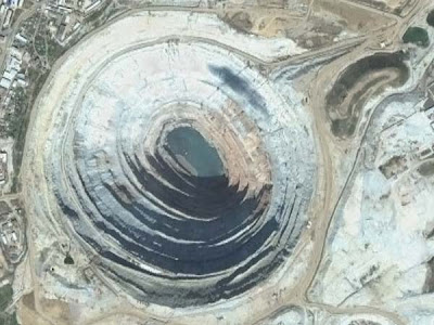 funny google earth pictures. Some strange places in Google