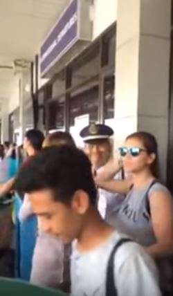 WATCH: Viral Video Shows How Angel Locsin Treats Her Fans Off-Cam! 