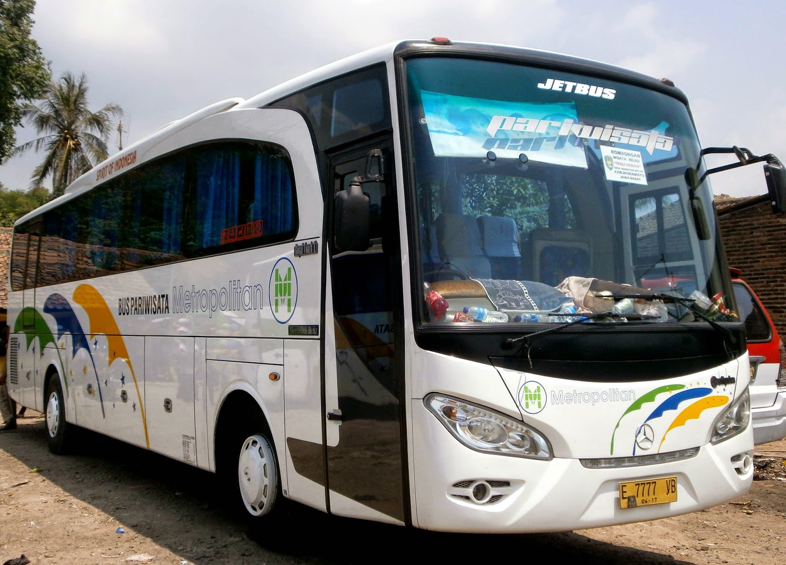  BUS  PARIWISATA MAJALENGKA Alfi Tour Travel Semua Bisa 