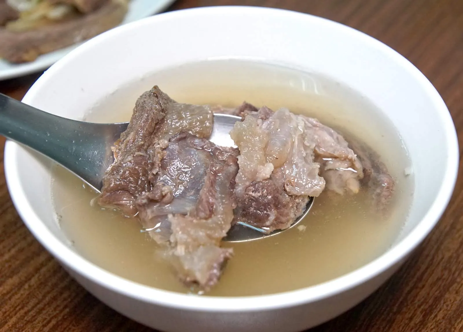 [台南][安平區] 助仔牛肉湯｜原大菜市在地老店｜食記