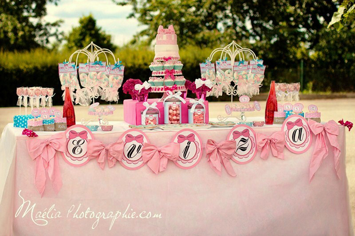 Decoration table anniversaire fille