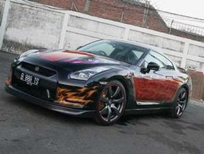 Super Car Nissan GT-R R35 Airbrush 4