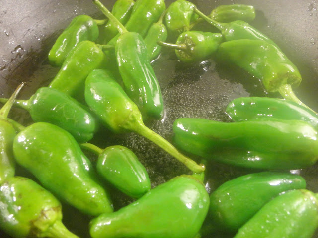 Pimientos de Padron recipe - 04