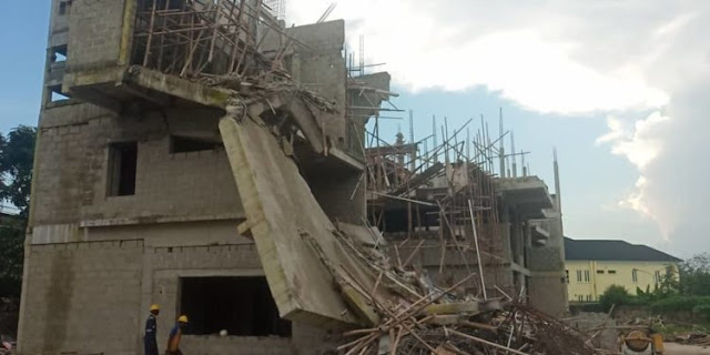 Many Trapped As Building Collapses In Ikoyi, Lagos State