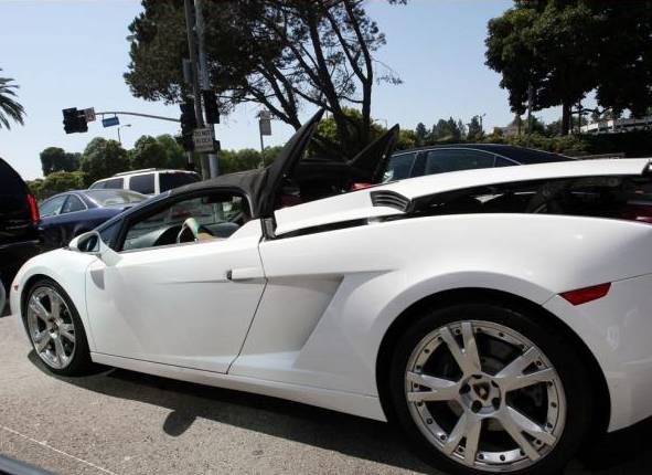 Justin Bieber Car Sport 2011 591x430