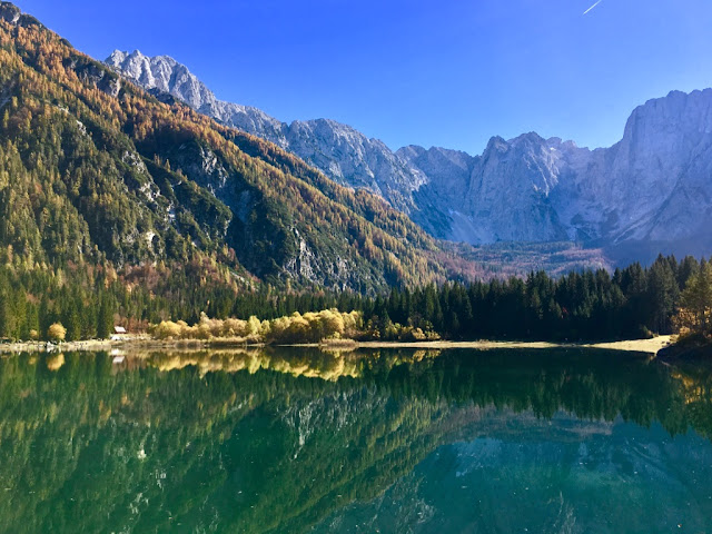 Laghi di Fusine (jezera Fusine) - oblast regionu Friuli-Venezia Giulia, pohraničí Itálie-Rakousko-Slovinsko