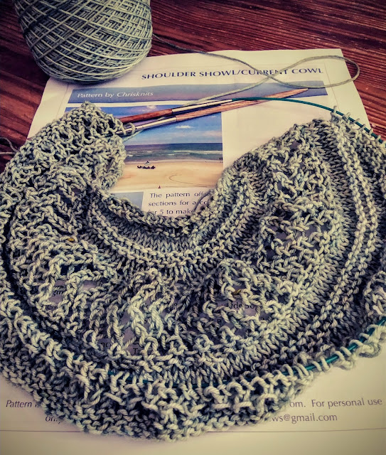 test knitting a cowl for chrisknits https://chrisknits.wordpress.com/2019/09/18/wednesday-whims/