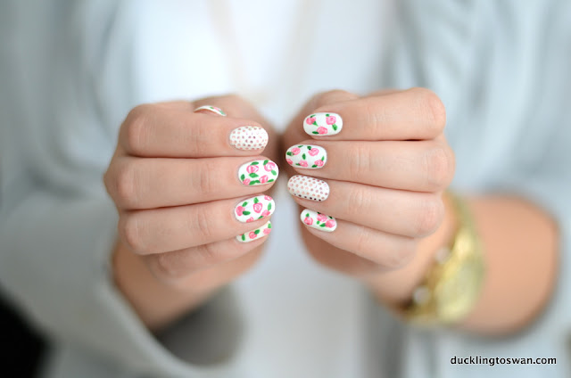 Cath Kidston Nails White Flowers Roses