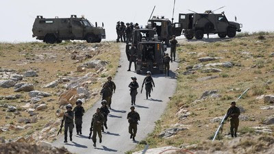 Israel Terus Gempur Palestina,50 Mobil Militer Serbu Di Tepi Barat