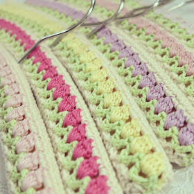 byHaafner, crochet, tulips, hangers, pastel