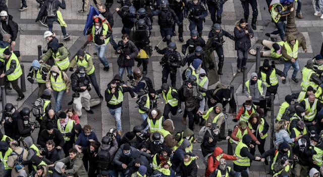 'Yellow Vest' protests: Nearly 1,400 detained in new day of unrest in France