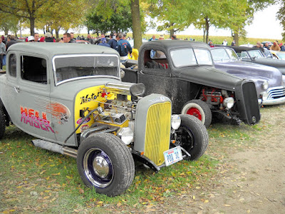 Lots of KOOOOOL rat rods and traditional hot rods at the Hunnert Car Pile Up