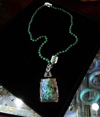 Buying a Imperial Jade Necklace