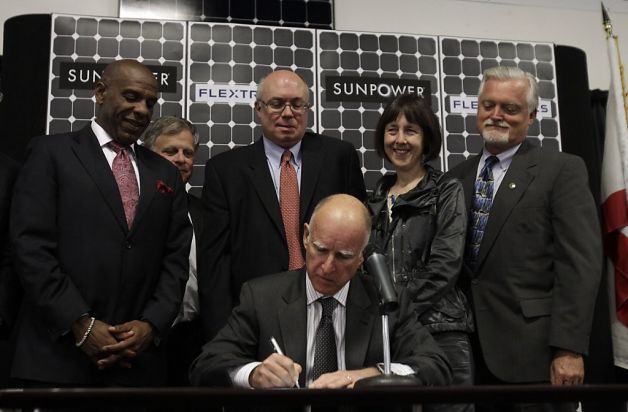Bill To Buy Renewable Energy Image