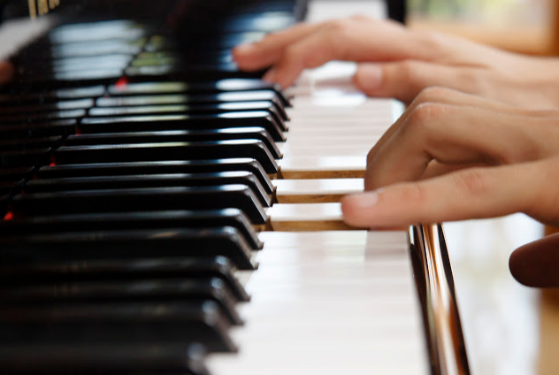 Học đàn Piano, organ, guitar cho thiếu nhi