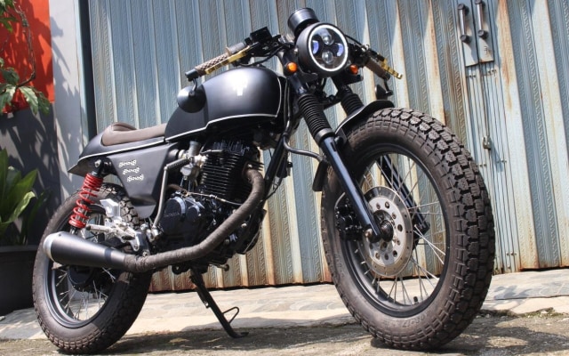 Modifikasi Honda MegaPro Jadi Cafe Racer