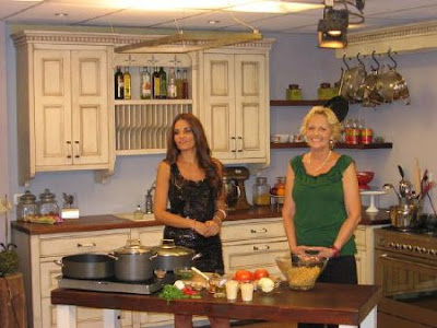 Kitchen  on Kitchen Tv Show     Enter The World Of Fox   S Hell   S Kitchen Tv