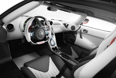 2011-Koenigsegg-Agera-R-interior
