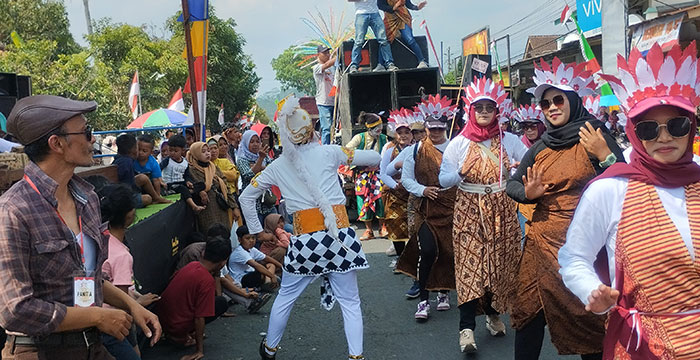 Galeri Foto Karnaval Desa Muntung 2023