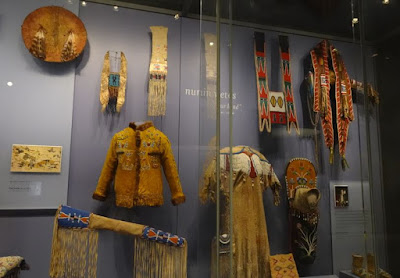 Objetos expuestos en el Museo Nacional de los Indios Americanos.