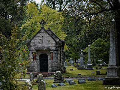 Bellefontaine Cemetery mausoleum photo by mbgphoto