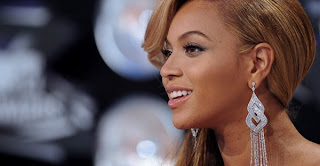 Beyonce responds to rumors of fake belly