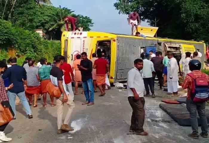 kallada-bus-accident-palakkad