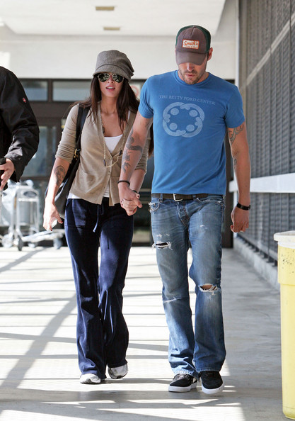 Megan Fox Married To Brian Austin Green. Megan Fox and Brian Austin Green Married..in Hawaii