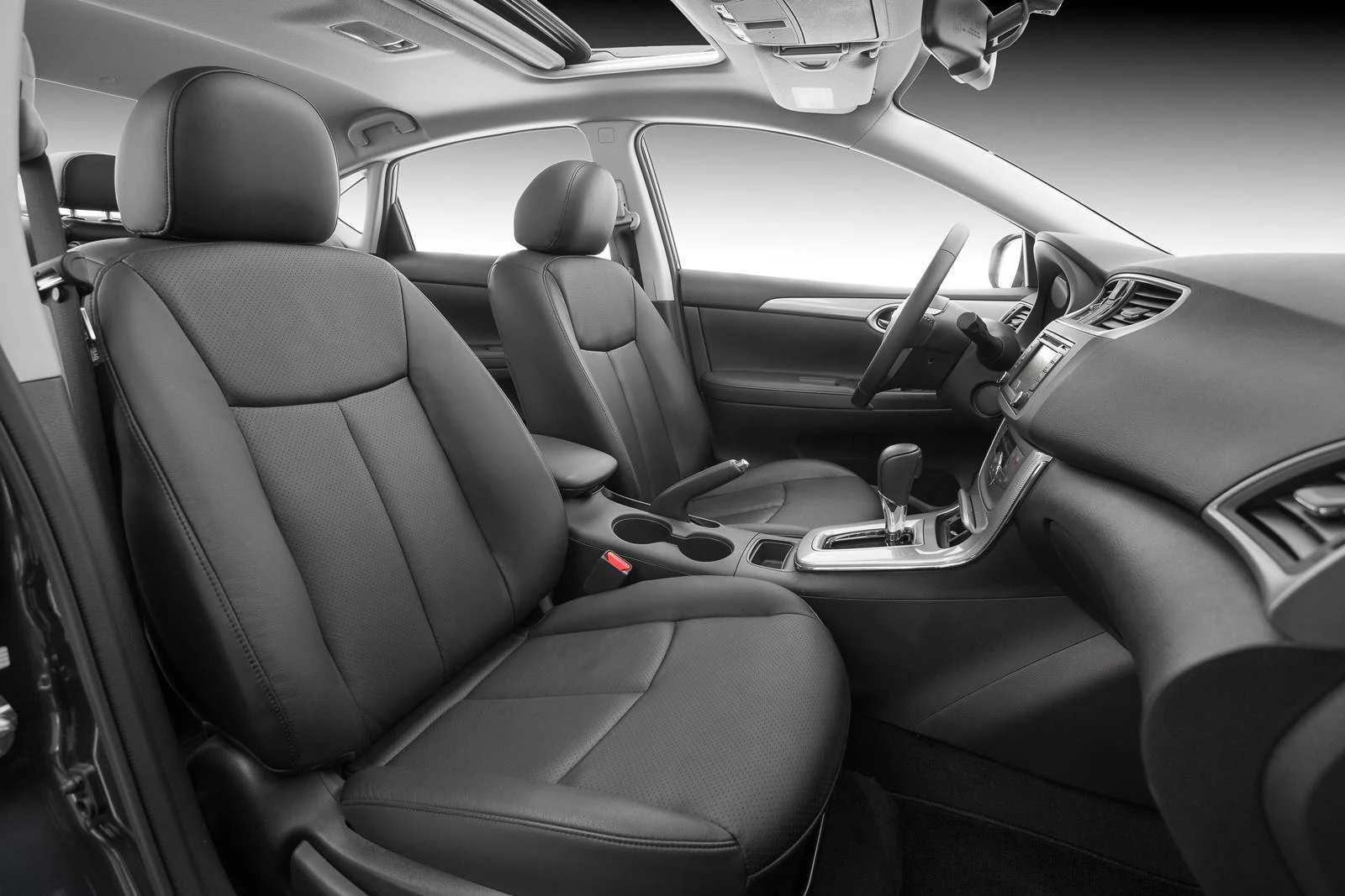 Nissan Sentra 2015 - interior