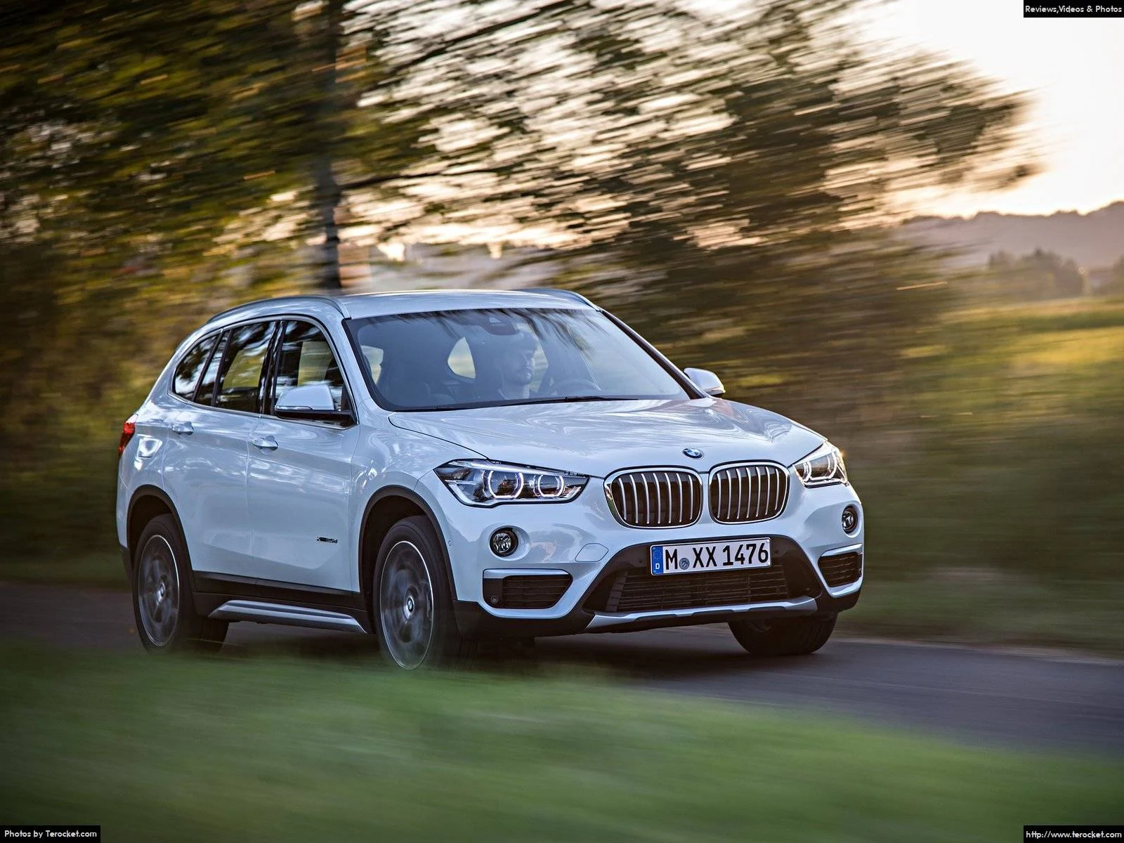 Hình ảnh xe ô tô BMW X1 2016 & nội ngoại thất