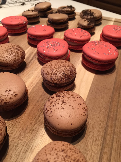 dulce de leche macarons