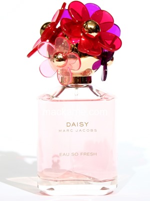 c_DaisyEauSoFreshSorbetSummer2015MarcJacobs8