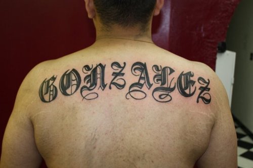 Famous celebrity with english font tattoos include musicians Tommy Lee Jones and Travis Parker.