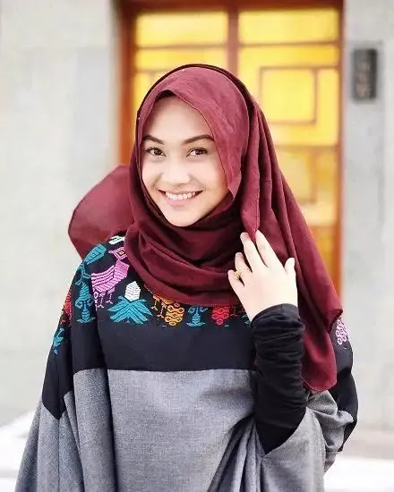 foto cewek2 cantik lucu berhijab animasi