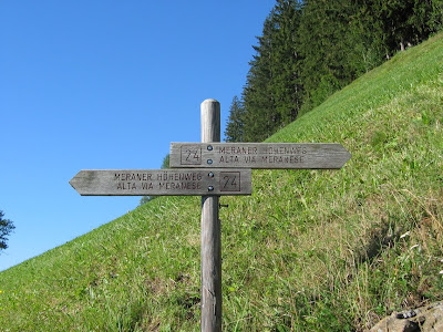 Meraner Höhenweg Wegweiser