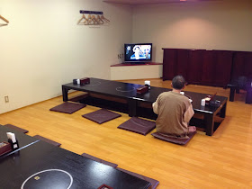 Nikoh Refre Capsule Hotel 