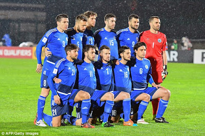 La selección de futbol de San Marino antes de jugar un partido amistoso ante Andorra en febrero de 2017