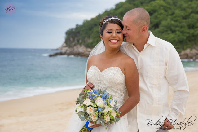 boda en playa, beach wedding, Oaxaca, México, Bodas Huatulco, Wedding Planner